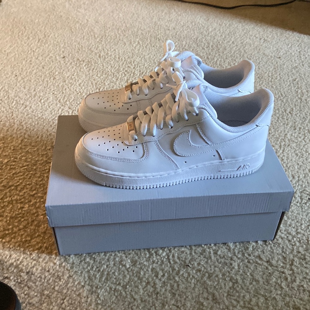 Nike Air Force 1 all white size 8 with box
